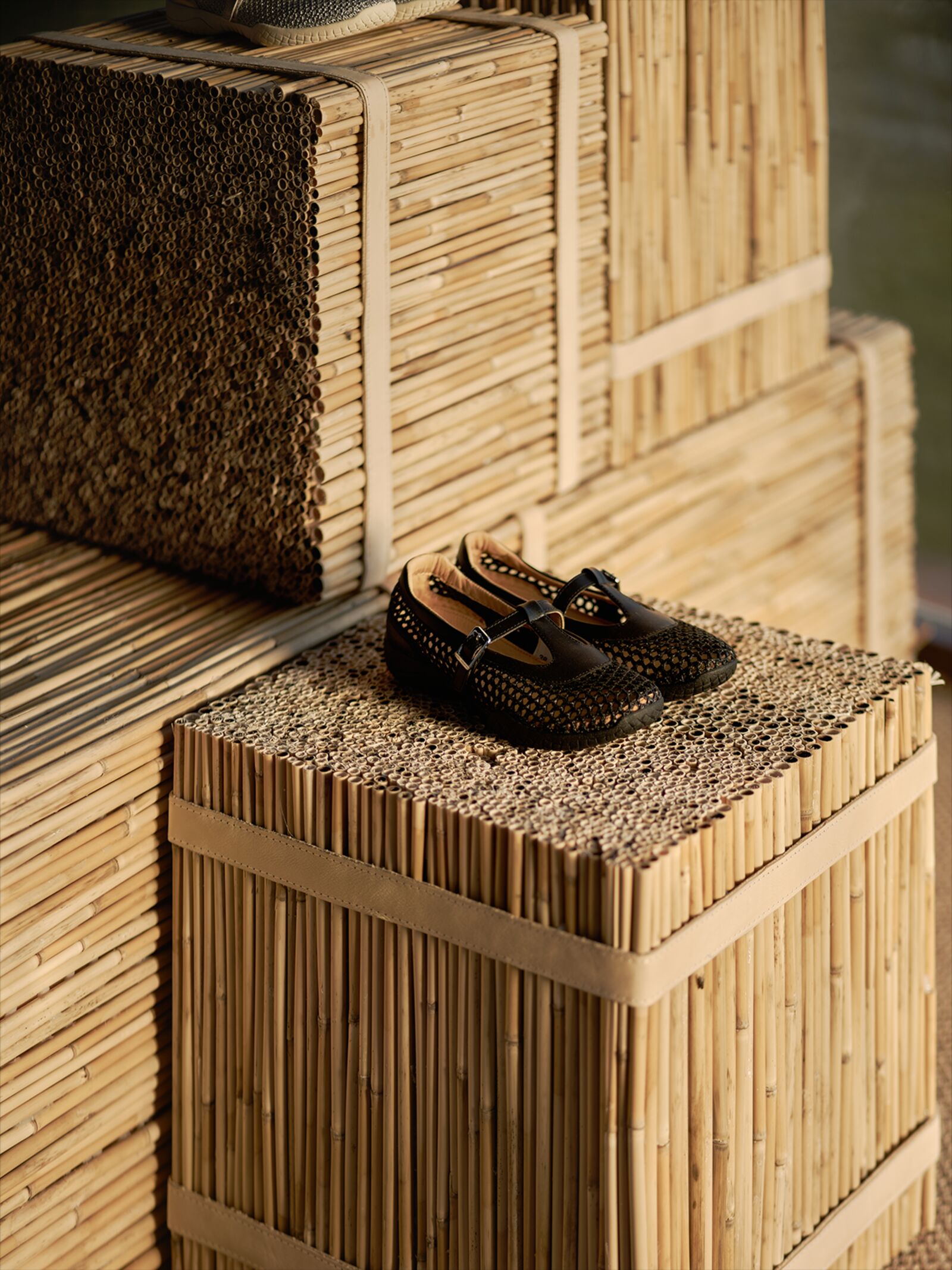 FOOT INDUSTRY shoes detail